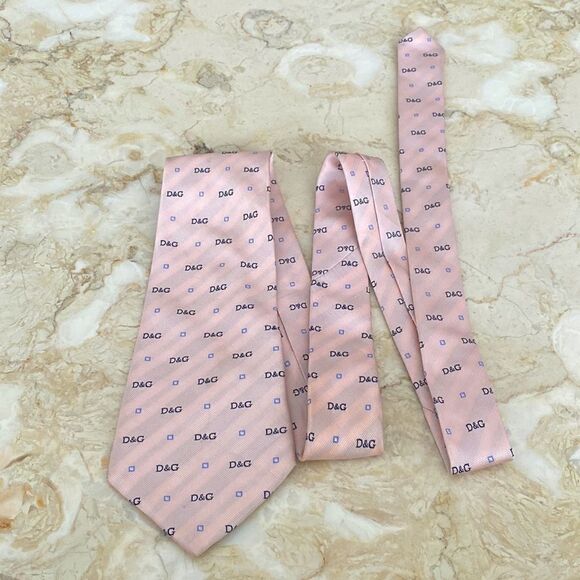 Dolce & Gabbana Monogram 100% Silk Pink Tie - Picture 3 of 6